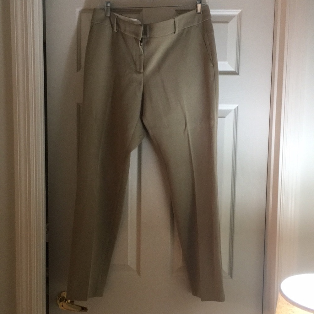 Barely worn Ann Taylor pants size 10